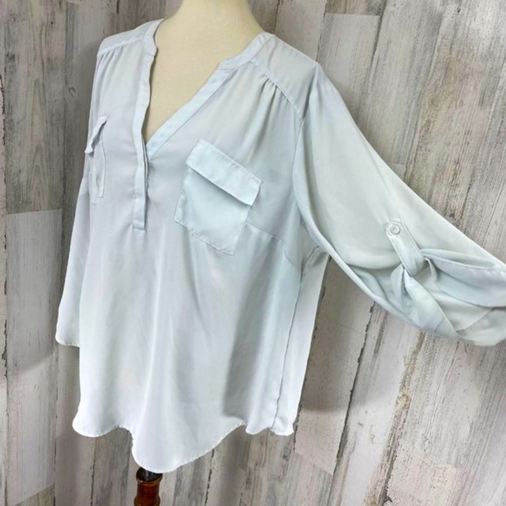 Torrid Women's Plus Size Light Gray 3/4 Sleeve Shirt Top Blouse Sz 2